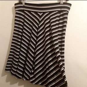 Loft Playful Black and White Size Medium Skirt